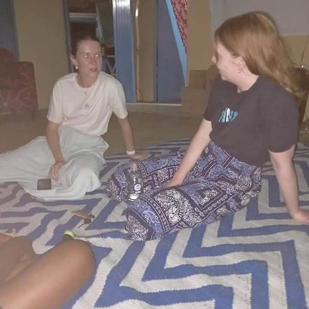 Lusis Homestay لوتوكا المظهر الخارجي الصورة