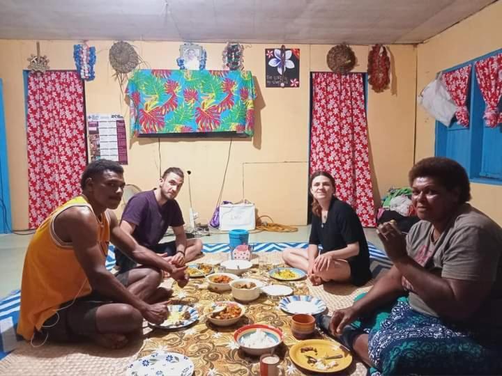 Lusis Homestay لوتوكا المظهر الخارجي الصورة